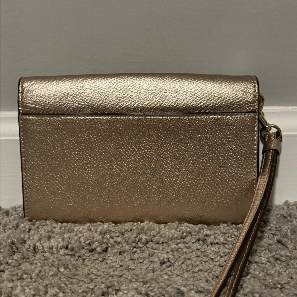 Coach Gold Women's Wristlet | Flawed see photos